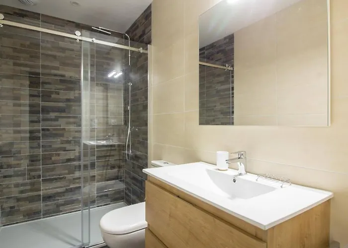 Apartment Duplex Renove 2 Avec Wifi, Cuisine Equipee Et Local Ski, En Centre-ville De - Fr-1-401-179 Cauterets