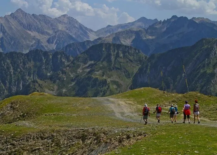 Apartment Duplex Renove 2 Avec Wifi, Cuisine Equipee Et Local Ski, En Centre-ville De - Fr-1-401-179