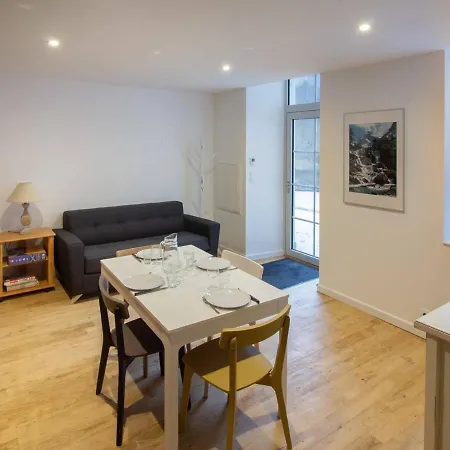 Duplex Renove 2 Avec Wifi, Cuisine Equipee Et Local Ski, En Centre-ville De - Fr-1-401-179 דירה