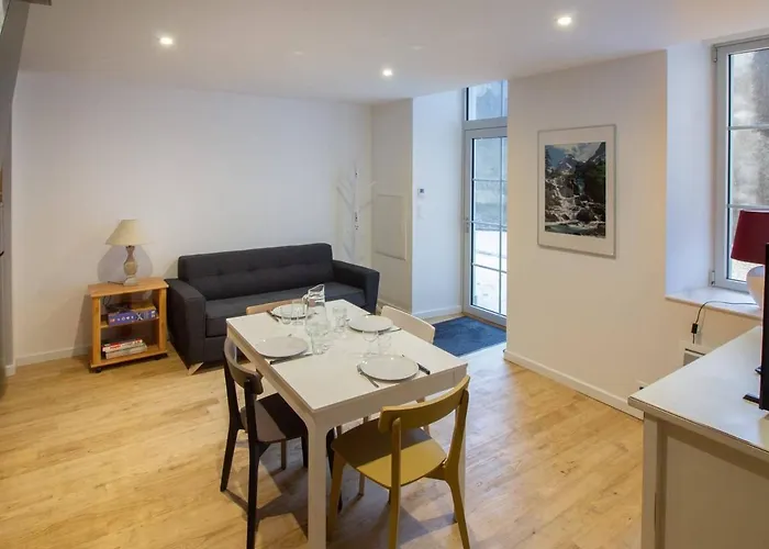 Duplex Renove 2 Avec Wifi, Cuisine Equipee Et Local Ski, En Centre-ville De - Fr-1-401-179 Апартаменты